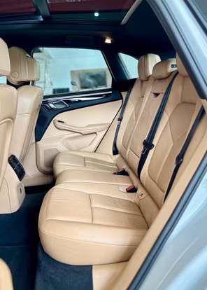 PORSCHE-MACAN-2017