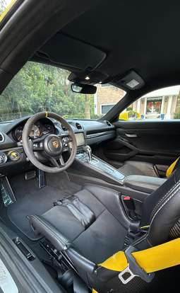 PORSCHE-718-2021