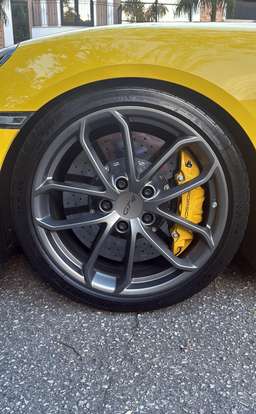 PORSCHE-718-2021