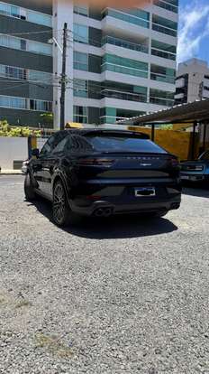 PORSCHE-CAYENNE-2022