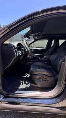 PORSCHE-CAYENNE-2022