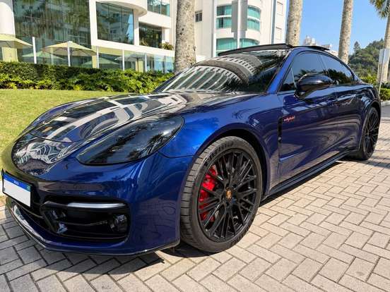 PORSCHE-PANAMERA-2022