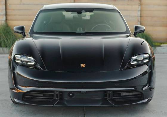 PORSCHE TAYCAN ELÉTRICO