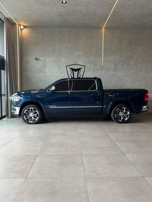RAM-1500-5.7 V8 GASOLINA LIMITED CD 4X4 AUTOMÁTICO RAM-1500-2023