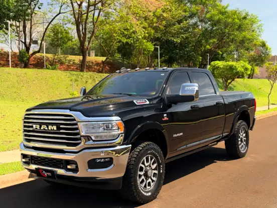 RAM-3500-6.7 I6 TURBO DIESEL LIMITED LONGHORN CD 4X4 AUTOMÁTICO RAM-3500-2023
