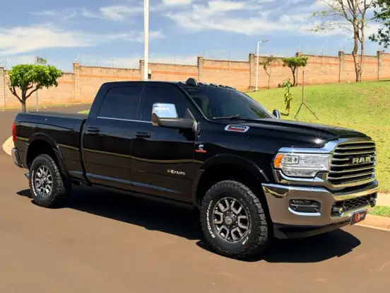 RAM-3500-6.7 I6 TURBO DIESEL LIMITED LONGHORN CD 4X4 AUTOMÁTICO RAM-3500-2023