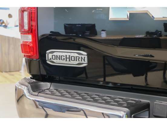 RAM-3500-6.7 I6 TURBO DIESEL LIMITED LONGHORN CD 4X4 AUTOMÁTICO RAM-3500-2026