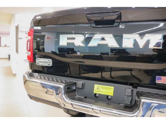 RAM-3500-6.7 I6 TURBO DIESEL LIMITED LONGHORN CD 4X4 AUTOMÁTICO RAM-3500-2026