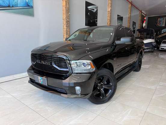 RAM-CLASSIC-5.7 V8 GASOLINA LARAMIE NIGHT EDITION CD 4X4 AUTOMÁTICO RAM-CLASSIC-2022