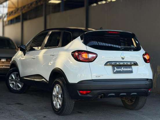 RENAULT-CAPTUR-2019