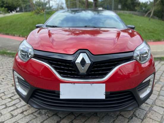 RENAULT-CAPTUR-2018