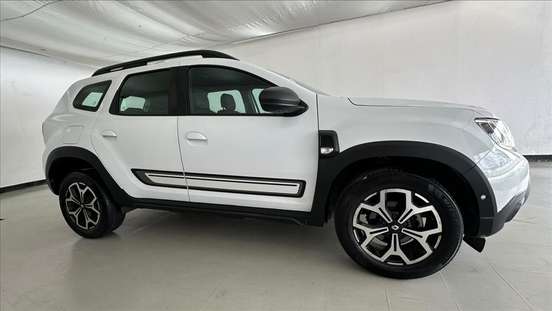 RENAULT-DUSTER-2023