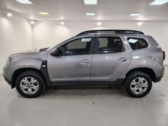 RENAULT-DUSTER-2025