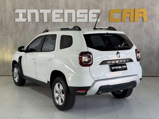 RENAULT-DUSTER-2023