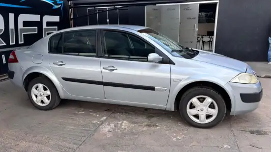 RENAULT-MEGANE-1.6 EXPRESSION 16V FLEX 4P MANUAL RENAULT-MEGANE-2007