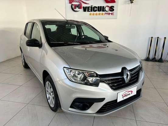 RENAULT-SANDERO-2020
