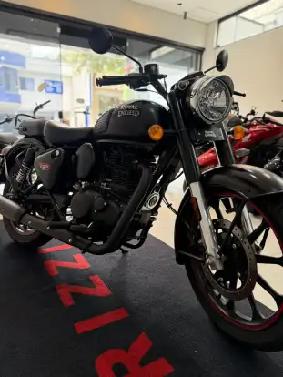 ROYAL ENFIELD-CLASSIC 350 DARK-2024