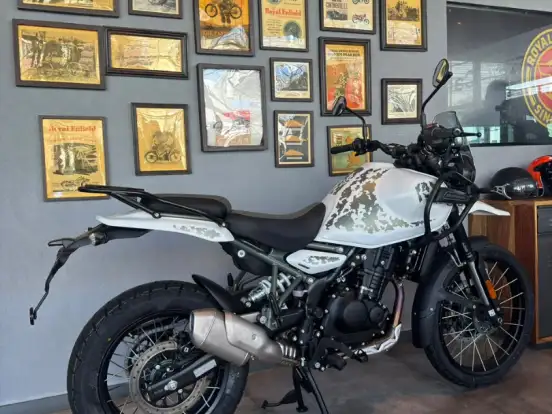 ROYAL ENFIELD-HIMALAYAN 450 KAMET WHITE ROYAL ENFIELD-HIMALAYAN 450 KAMET WHITE-2026
