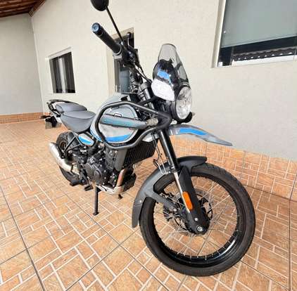 ROYAL ENFIELD-HIMALAYAN 450 KAMET WHITE-2026