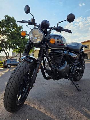 ROYAL ENFIELD HUNTER 350 