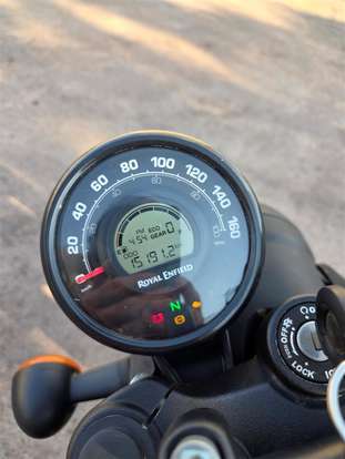 ROYAL ENFIELD-HUNTER 350-2023