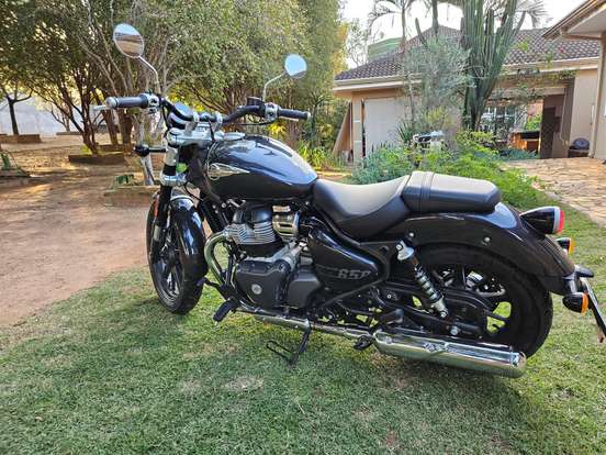 ROYAL ENFIELD-METEOR 650 ASTRAL-2024