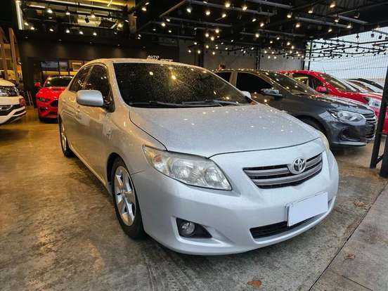 TOYOTA-COROLLA-2010
