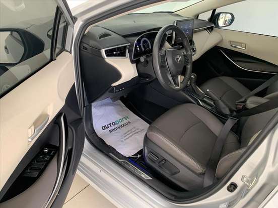 TOYOTA-COROLLA-2023