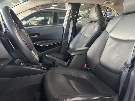TOYOTA-COROLLA-2023