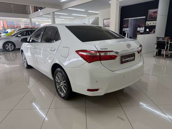 TOYOTA-COROLLA-2.0 XEI 16V FLEX 4P AUTOMÁTICO TOYOTA-COROLLA-2016