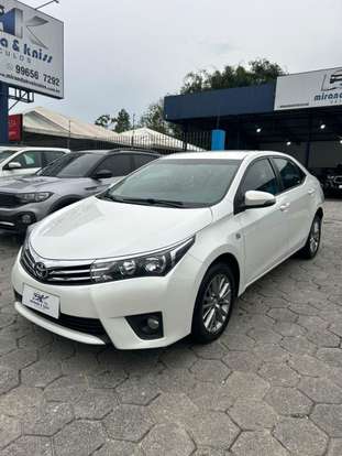TOYOTA-COROLLA-2015