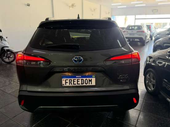 TOYOTA-COROLLA CROSS-2021