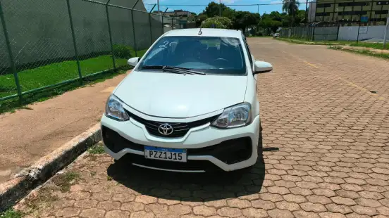 TOYOTA-ETIOS-2017