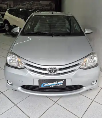 TOYOTA-ETIOS-2014