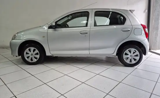 TOYOTA-ETIOS-2014