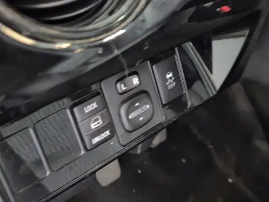 TOYOTA-ETIOS-2018