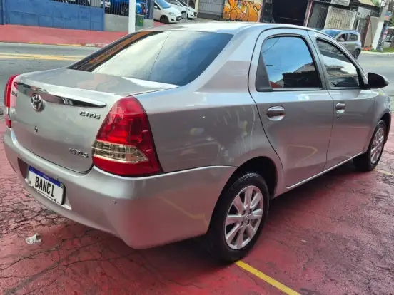 TOYOTA-ETIOS-1.5 XLS SEDAN 16V FLEX 4P AUTOMÁTICO TOYOTA-ETIOS-2017