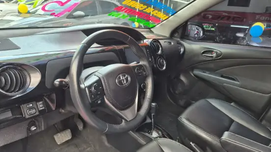 TOYOTA-ETIOS-2017