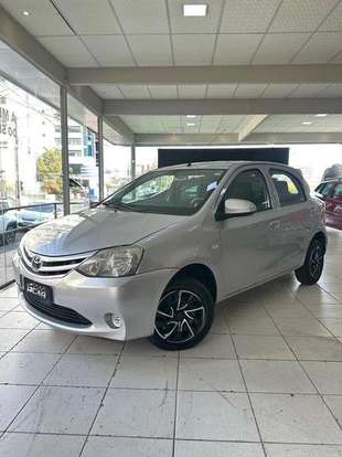 TOYOTA-ETIOS-2014