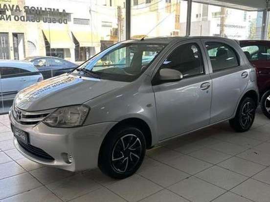 TOYOTA-ETIOS-1.3 X 16V FLEX 4P MANUAL TOYOTA-ETIOS-2014