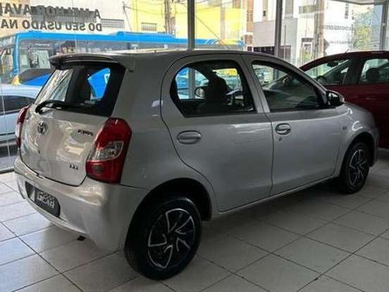 TOYOTA-ETIOS-1.3 X 16V FLEX 4P MANUAL TOYOTA-ETIOS-2014