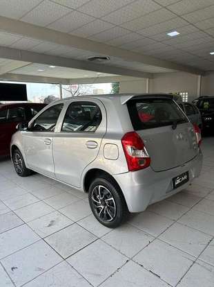 TOYOTA-ETIOS-2014
