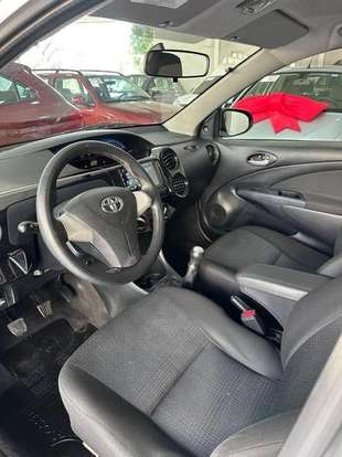 TOYOTA-ETIOS-2014