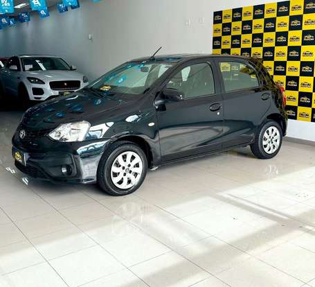 TOYOTA-ETIOS-2017