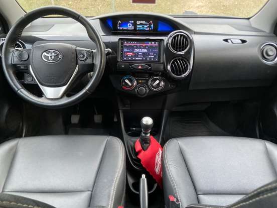 TOYOTA-ETIOS-1.5 XLS 16V FLEX 4P MANUAL TOYOTA-ETIOS-2016
