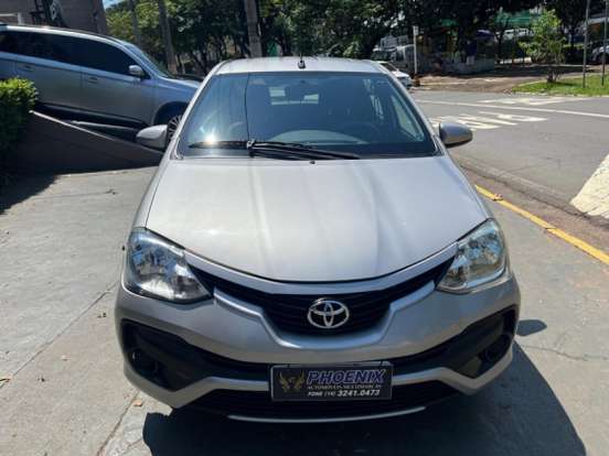 TOYOTA-ETIOS-2017