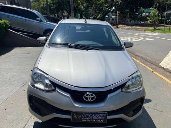 TOYOTA-ETIOS-2017