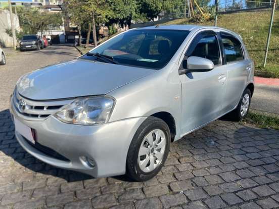 TOYOTA-ETIOS-1.5 XS 16V FLEX 4P MANUAL TOYOTA-ETIOS-2015