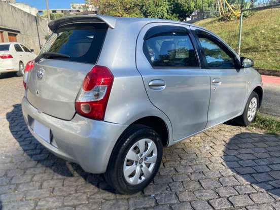 TOYOTA-ETIOS-1.5 XS 16V FLEX 4P MANUAL TOYOTA-ETIOS-2015