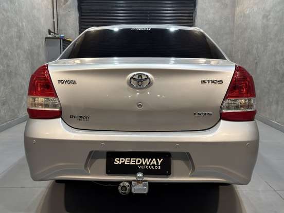 TOYOTA-ETIOS-1.5 XS SEDAN 16V FLEX 4P AUTOMÁTICO TOYOTA-ETIOS-2017